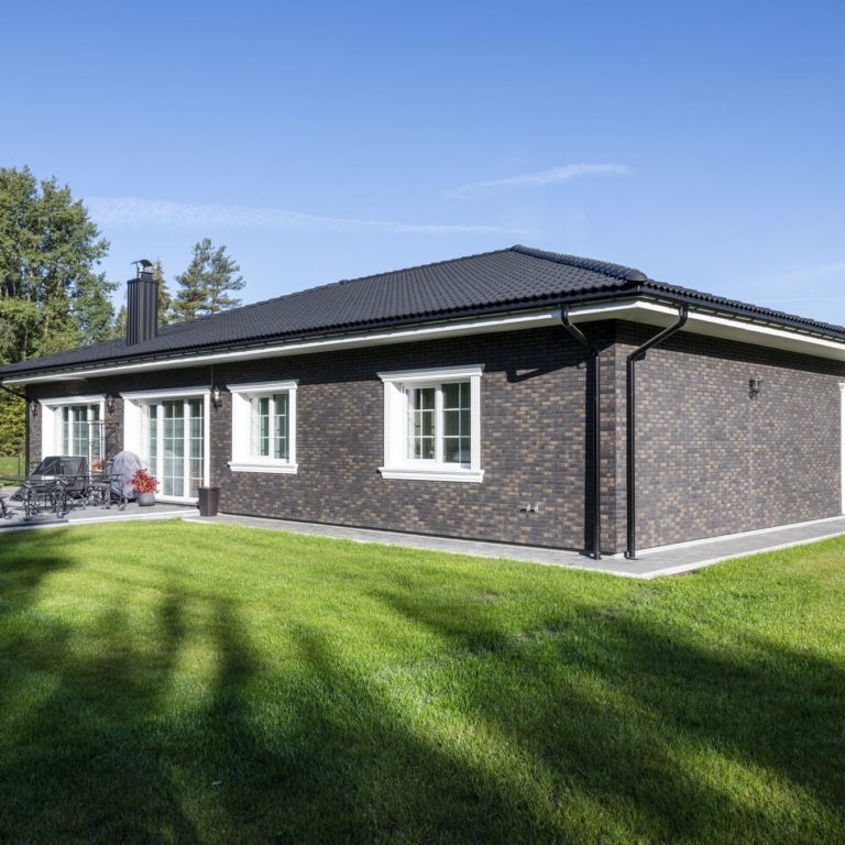 Feldhaus, Referenzbau mit Klinker Riemchen Litauen R738DF