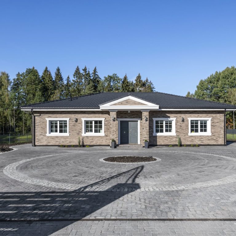 Feldhaus, Referenzbau mit Klinker Riemchen Litauen R773XLDF