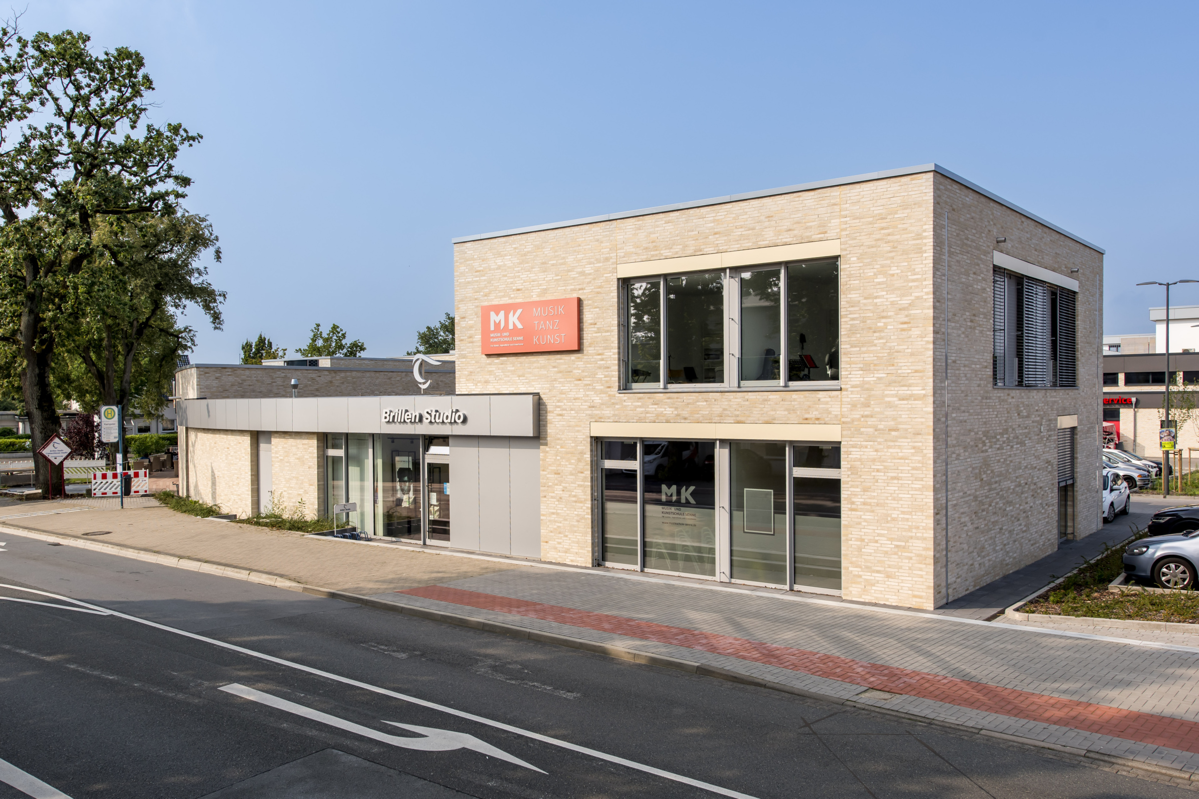 Reference building with clinker brick slips from Germany, Bielefeld R914DF