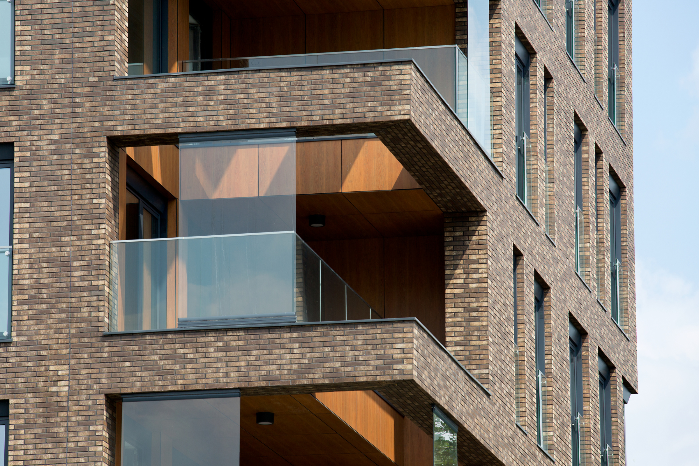 Feldhaus, Referenzbau mit Klinker Riemchen in Warschau, Polen